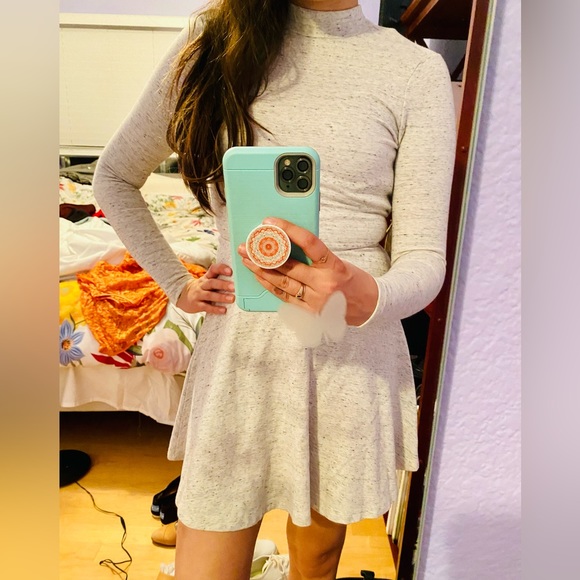 Darling turtleneck dress with open back - Picture 2 of 7